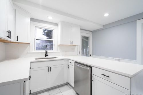 60 Morgan St, United States Coast Guard Ac CT  06320-2613 exterior