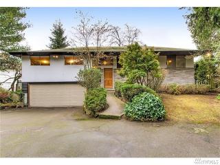 11725 14 Ave, Seattle WA  98125-5006 exterior