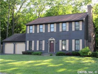 4895 Manor Hill Dr, Syracuse, NY 13215-1318