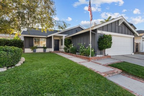 28021 Redwood Glen Rd, Santa Clarita, CA 91354-1373