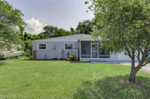 1306 Lakemont Dr, Cocoa, FL 32922-6826