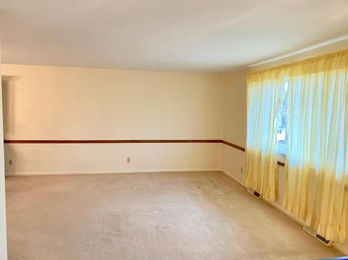 10 Kimberly Dr, Newport, KY 41075-1227