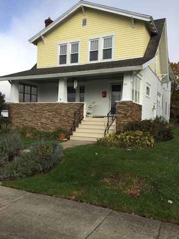 317 Hemlock Ave, Kane, PA 16735-3651