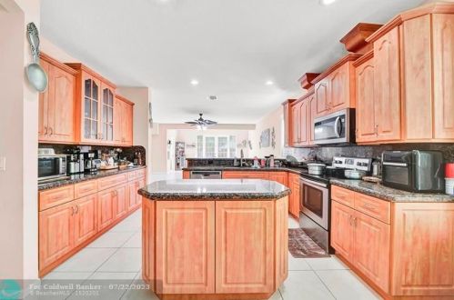 1578 191st Ave, Hollywood FL  33029-6149 exterior