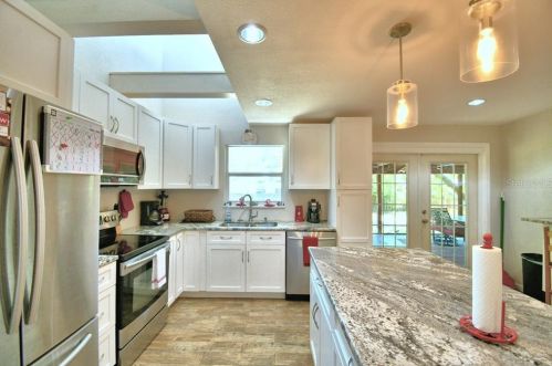 1221 Edgewater Dr, Lakeland FL  33805-4700 exterior