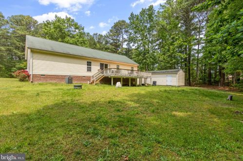 182 Beacon Ct, Montross VA  22520-4078 exterior