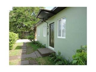 3105 Plaza St, Miami FL  33133-4316 exterior