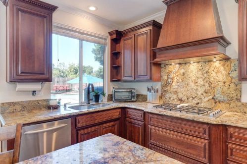 2862 Aquamarine Cir, Rescue CA  95672-9339 exterior