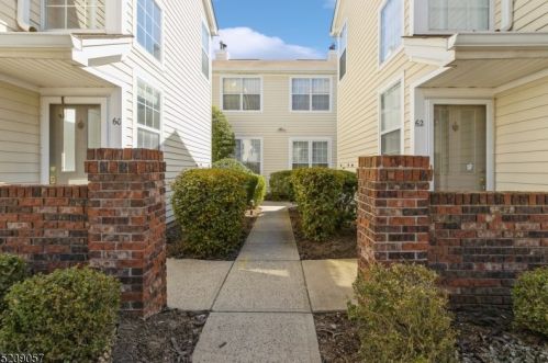 64 High Pond Ln, Bedminster, NJ 07921-2018