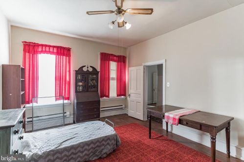 415 Chelten Ave, Philadelphia PA 19144-4403 exterior