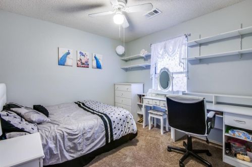 1808 Newton Dr, Lewisville TX  75028-7318 exterior