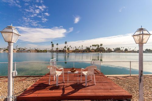 14001 Whispering Lake Dr, Sun City, AZ 85351-2329