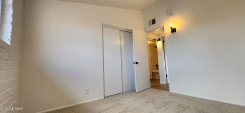 7119 Elbow Bay Dr, Tucson AZ  85710-1321 exterior