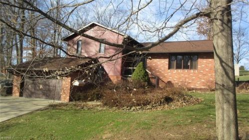 2345 Hildale Dr, Parral, OH 44622-7447