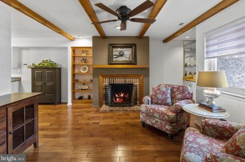 1628 Devon Ct, Yardley PA 19067-5741 exterior