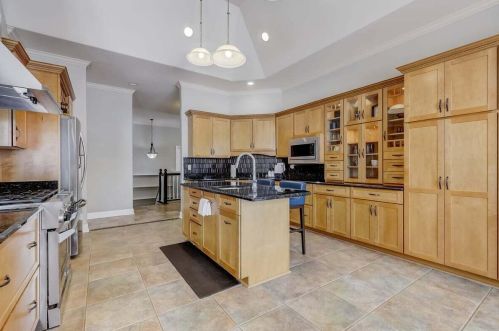 1947 Southwood Trl, West Bend WI  53090-8971 exterior