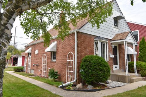 2802 Allerton Ave, Milwaukee, WI 53235-5736