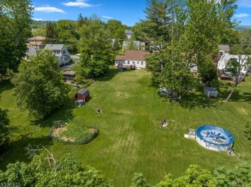 27 New York Ave, Flemington NJ  08822-1437 exterior