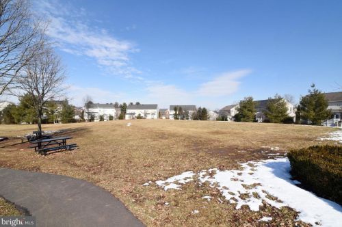 213 Alpine Dr, Leesburg VA 20175-6132 exterior