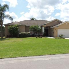 662 Jessanda Cir, Lakeland, FL 33813-2681