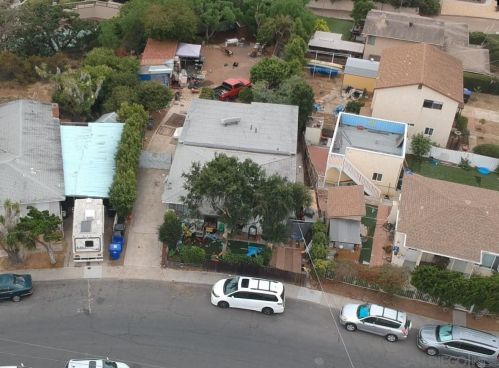 1432 Burton St, San Diego CA 92111-7044 exterior