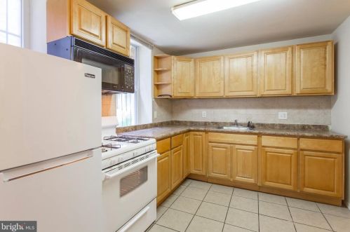 1528 18th St, Philadelphia PA  19146-4612 exterior