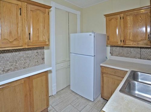 322 Bothwell St, Pittsburgh, PA 15214-2615