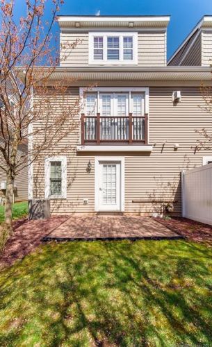 1092 Farmington Ave, Hartford CT  06107-2160 exterior