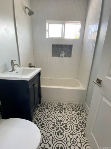 13702 Actina Ave, Bellflower CA  90706-2102 exterior