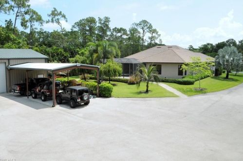 25250 Busy Bee Dr, Bonita Springs, FL 34135-8835