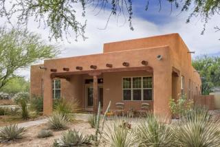 10357 Isadore Schifano Ln, Tucson, AZ 85747-5857