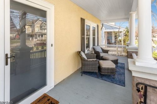 78 Hanover Ave, Greystone Park, NJ 07950-2140