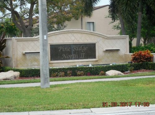 624 Sea Pine Way, West Palm Beach, FL 33415-9052