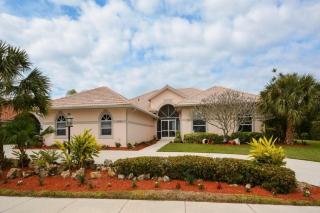 15710 Meadow Wood Dr, West Palm Beach, FL 33414-9024