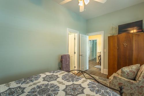 601 Riverview Dr, Carrabelle FL  32322-5054 exterior