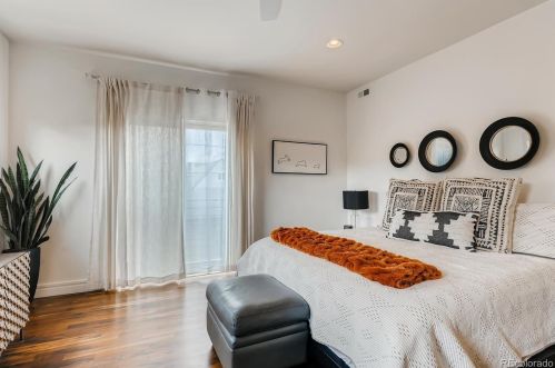 1050 Corona St, Denver CO 80218-2975 exterior