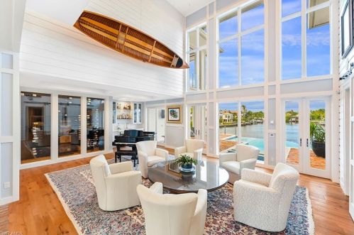 481 21st Ave, Naples FL  34102-7605 exterior