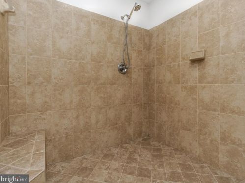 60 Kinsley Ln, Fredericksburg VA  22406-4089 exterior