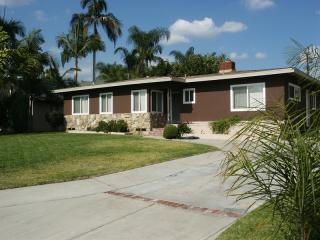 702 Albertson Ave, Covina, CA 91723-3301