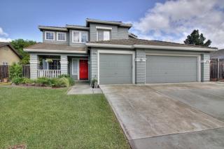 9422 Saddler Dr, Gilroy, CA 95020-8103