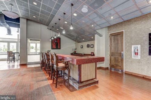 2202 Margraf Cir, Woodbridge VA  22191-4071 exterior