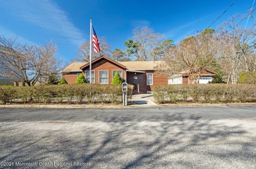 124 Woodland Dr, Bricktown NJ  08723-7433 exterior