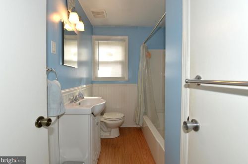 1805 Line St, Lansdale PA 19446-1632 exterior