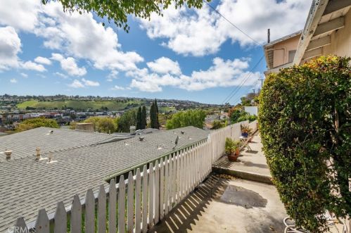 4808 Vanderhill Rd, Torrance CA  90505-4340 exterior