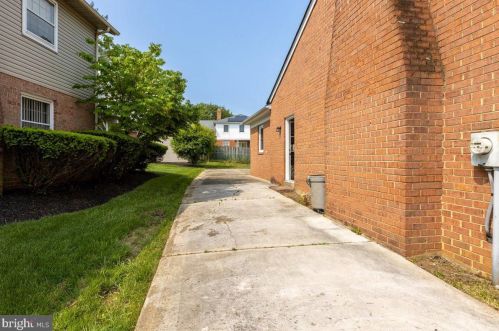 3708 Baskerville Dr, Bowie MD  20721-2403 exterior