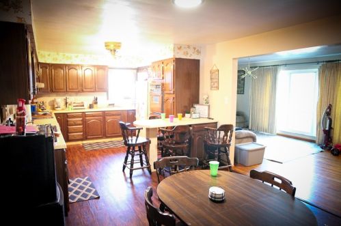 307 Jefferson St, Connellsville PA  15425-3326 exterior