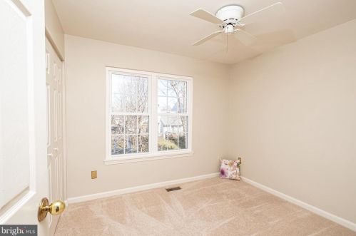 206 Wingate Pl, Leesburg VA 20175-2531 exterior