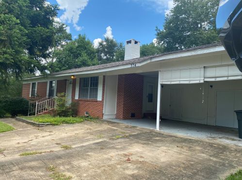 374 Pinewood Dr, Defuniak Springs FL  32433-4541 exterior