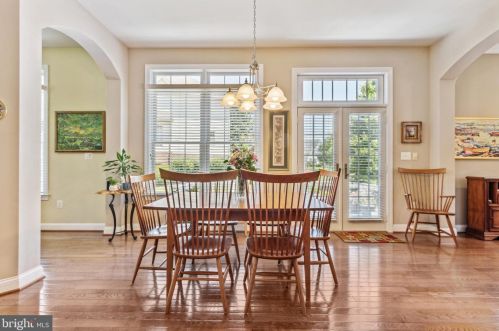 8373 Pedigrue Ct, Gainesville VA  20155-3240 exterior