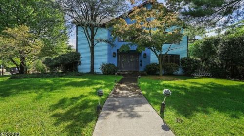 6 Estelle Pl, Cranford NJ  07016-1842 exterior